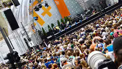 Blick aus dem Publikum zu Obama / © Melanie Trimborn  (DR)