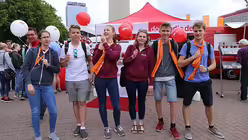 Junge Besucher auf dem Kirchentag in Berlin / © dr (DR)