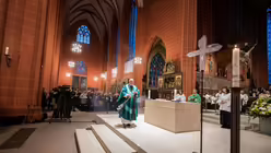 Kardinal Marx in der Eucharistiefeier zum Synodalen Weg im Frankfurter Dom / © Andreas Arnold (dpa)