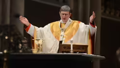 Kardinal Woelki in der Osternacht / &copy; Beatrice Tomasetti (DR)