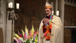 Kardinal Woelki spricht / © Tomasetti