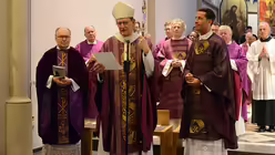 Kardinal Woelki verliest die Ernennungsurkunde. / &copy; Tomasetti (DR)