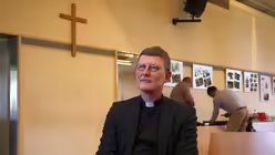 Kardinal Woelki in der Heimatpfarrei (dpa)