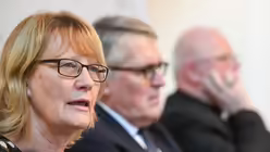 Karin Kortmann, Vizepr&auml;sidentin des Zentralkomitees der deutschen Katholiken (ZdK), spricht bei der Pressekonferenz / &copy; Harald Oppitz (KNA)