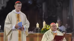 Kardinal Woelki (l.) und Kardinal Lehmann im Mainzer Dom / &copy; Harald Oppitz (KNA)