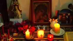 Brennende Kerzen / © Angela Krumpen (DR)