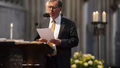 Kirchenmusiker Winfried Krane als Kantor. / &copy; Beatrice Tomasetti (DR)