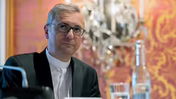 Kleines Comeback: Erzbischof Heße (dpa)