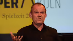 K&ouml;lns Generalmusikdirektor Francois-Xavier Roth / &copy; Tomasetti (DR)