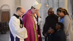 Kollie Mohamed aus Liberia lebt jetzt in Gummersbach und will sich mit der ganzen Familie taufen lassen. / &copy; Beatrice Tomasetti (DR)