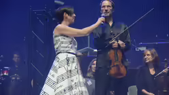 Konzertmeister Albert Rundel f&uuml;hrte das Neue Rheinische Kammerorchester in der Ersten Geige / &copy; Beatrice Tomasetti  (DR)