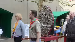 In langer Prozession wird das Gandenbild von der Pfarrkirche in den Mariendom begleitet / © Tomasetti (DR)