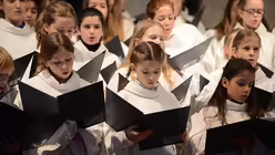 Mädchenchor am Kölner Dom / © Beatrice Tomasetti (DR)