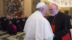 Papst Franziskus und Kardinal Marx beim Ad-Limina-Besuch / &copy; Osservatore Romano (KNA)