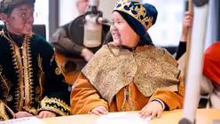 Caspar (links) im DOMRADIO.DE-Studio / &copy; Marion Sendker (DR)