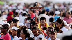 Messe in Guayaquil  (dpa)