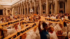 Ministranten aus dem Erzbistum Köln in Sankt Paul vor den Mauern in Rom  / © Luis Rüsing