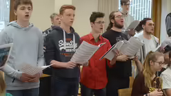 Mit gro&szlig;em Engagement bei der Sache: die Ten&ouml;re&hellip; / &copy; Tomasetti (DR)