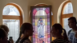 Skopje erinnert an Mutter Teresa / © Georgi Licovski (dpa)