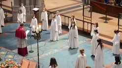 Msgr. Kleine betont seine Freude, dass die Chorfamilie am Dom nun noch gr&ouml;&szlig;er wird. / &copy; Beatrice Tomasetti (DR)