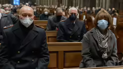 Nahmen am Gottesdienst teil: Brigadegeneral Richard Frevel und Oberbürgermeisterin Henriette Reker. / © Beatrice Tomasetti (DR)