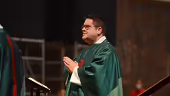 Neun Jahre lang wirkte Pfarrer Tobias Hopmann am K&ouml;lner Dom. / &copy; Beatrice Tomasetti (DR)