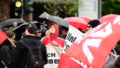 Seifenblasen gegen Rechts (DR)