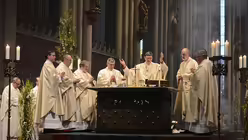 Ostersonntag im K&ouml;lner Dom / &copy; Tomasetti (DR)