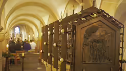 Wieder am Platz: Der Schrein / © Bonner Münster