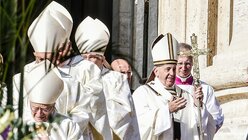Papst Franziskus bei der Heiligsprechungsmesse am 13. Oktober 2019 auf dem Petersplatz im Vatikan / © Cristian Gennari (KNA)
