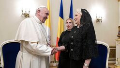 Papst Franziskus und Viorica Dancila, Ministerpräsidentin von Rumänien / © Romano Siciliani (KNA)