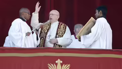 Papst spendet Segen "Urbi et Orbi" / © Alessandra Tarantino (dpa)