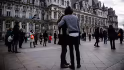 Schweigeminute in Paris am 16.11.2015 / &copy; Christophe Petit Tesson (dpa)