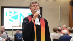 Pfarrer Ivo Masanek während des ökumenischen Gottesdienstes am Abend des Ostermontags / © Beatrice Tomasetti (DR)