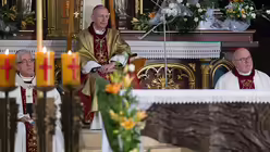 Bisch&ouml;fe erinnern an Weltkriegsbeginn (dpa)