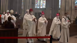 Pontifikalamt im K&ouml;lner Dom am Hochfest der Geburt des Herrn / &copy; Beatrice Tomasetti (DR)