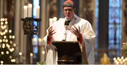 Pontifikalamt im K&ouml;lner Dom am Hochfest der Geburt des Herrn / &copy; Beatrice Tomasetti (DR)