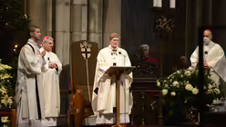 Pontifikalamt im K&ouml;lner Dom am Hochfest der Geburt des Herrn / &copy; Beatrice Tomasetti (DR)