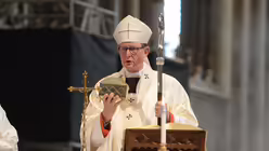 Pontifikalamt mit Kardinal Woelki zum Abschluss der Dreik&ouml;nigswallfahrt / &copy; Beatrice Tomasetti (DR)