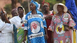 Bei einer Messe mit dem Papst in Bangui, Zentralafrikanische Republik / © Daniel Dal Zennaro (dpa)