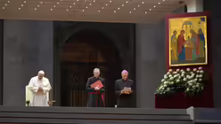 Gebetswache zur Vorbereitung auf die Familiensynode / © Maurizio Brambatti (dpa)