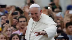 Papst besucht Albanien (dpa)