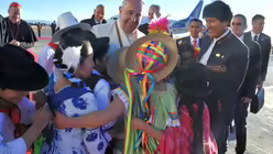 Franziskus mit Pr&auml;sident Morales (dpa)