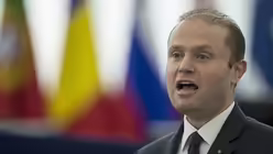"Wir können nicht still bleiben, wenn es um unsere Prinzipien geht, wir werden Klartext reden." (Maltas Regierungschef Joseph Muscat zur US-Politik) / © Jean-Francois Badias