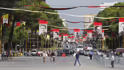 Papst besucht Albanien (dpa)