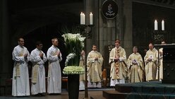 Priesterweihe am 12.06.2015 im Kölner Dom (DR)
