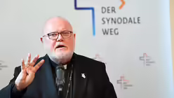 Prof. Sternberg und Kardinal Marx / © Ottersbach (DR)