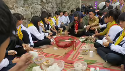 Pfadfinder beim Picknick nach Messe in Tam Dao / © Kopp (DBK)