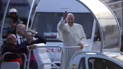 September 2015 Mit Papamobil in Kuba / &copy; Orlando Barria (dpa)