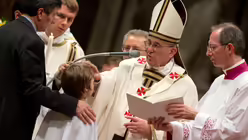 Taufe in der Osternacht (dpa)